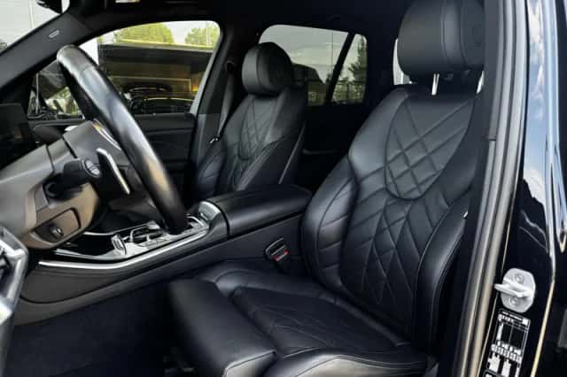 BMW X5 (2023) thumbnail 4
