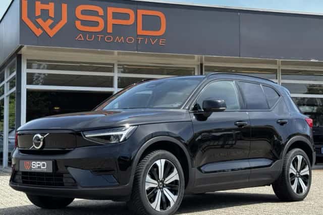 Volvo XC40 (2022) thumbnail 1