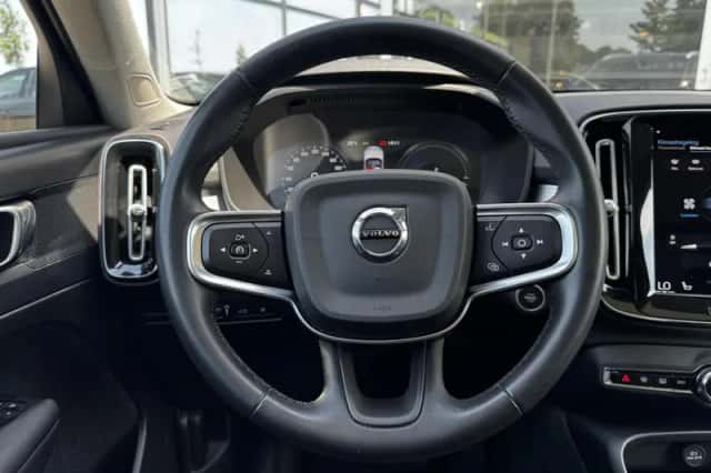 Volvo XC40 (2021) thumbnail 6