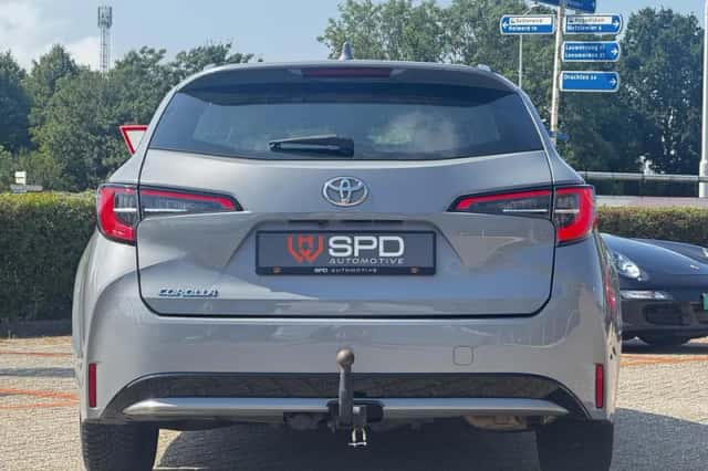 Toyota Corolla (2022) thumbnail 5