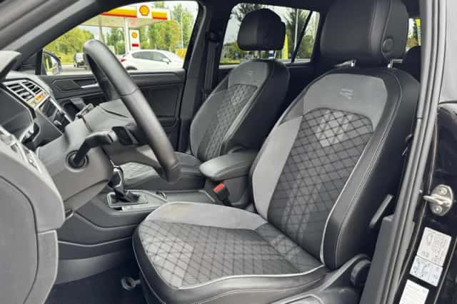 Volkswagen Tiguan (2021) thumbnail 4