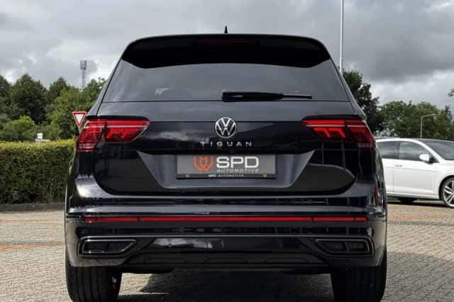 Volkswagen Tiguan (2021) thumbnail 5