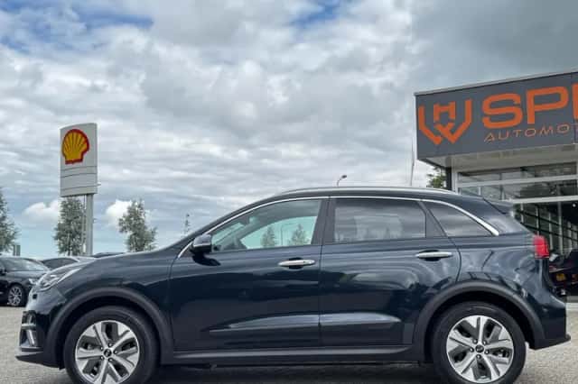 Kia Niro EV (2021) thumbnail 3