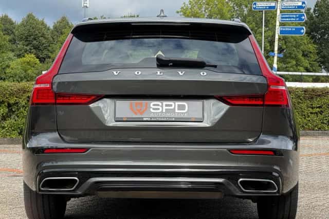 Volvo V60 (2021) thumbnail 5