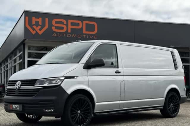 Volkswagen Transporter (2021) thumbnail 1