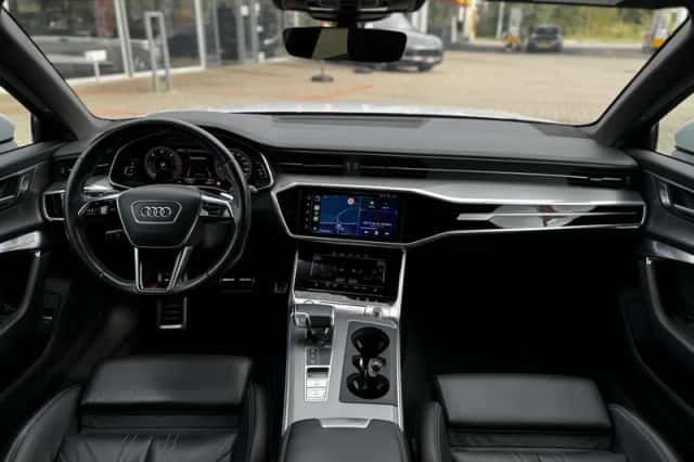 Audi A6 (2019) thumbnail 2