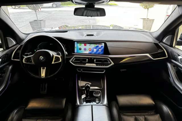BMW X5 (2023) thumbnail 2