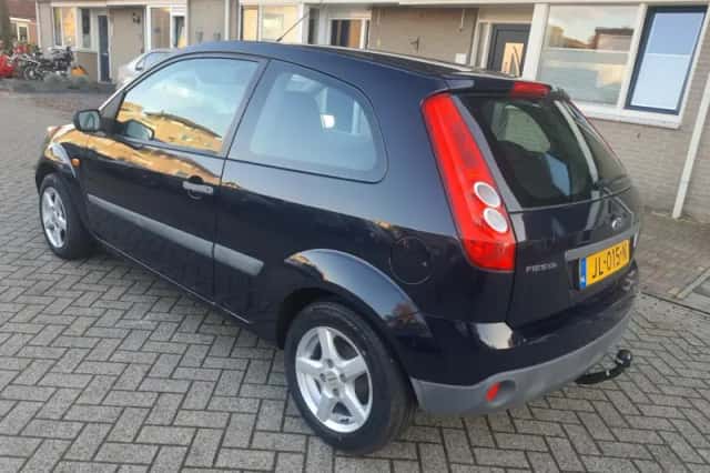 Ford Fiesta (2007) thumbnail 6