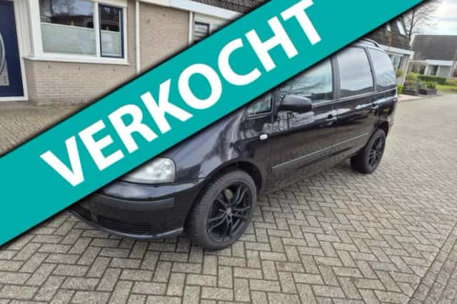 SEAT Alhambra (2004) thumbnail 1