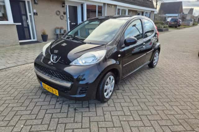 Peugeot 107 (2006) thumbnail 1