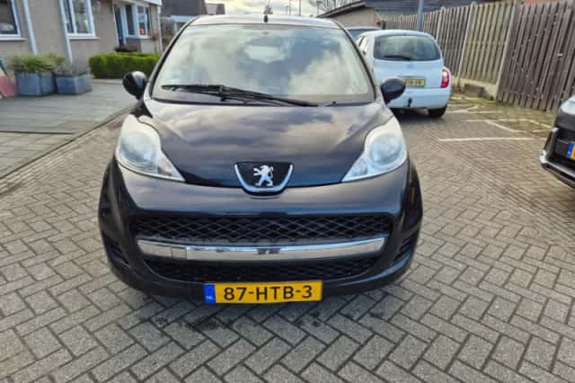 Peugeot 107 (2006) thumbnail 2