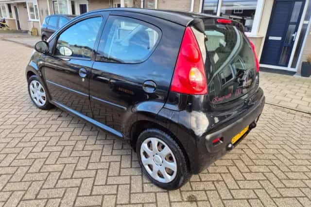 Peugeot 107 (2006) thumbnail 6