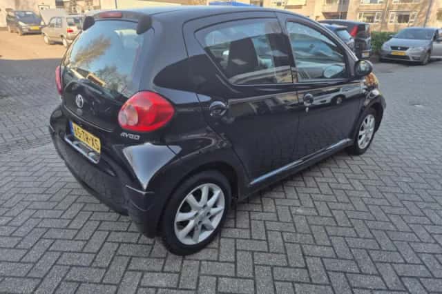 Toyota Aygo (2007) thumbnail 4