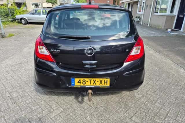 Opel Corsa (2007) thumbnail 5
