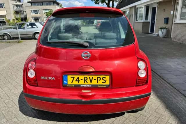 Nissan Micra (2005) thumbnail 5