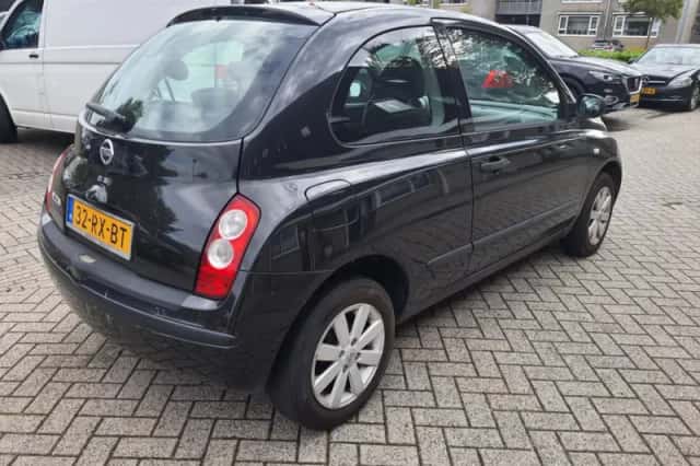 Nissan Micra (2005) thumbnail 4