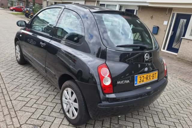 Nissan Micra (2005) thumbnail 5