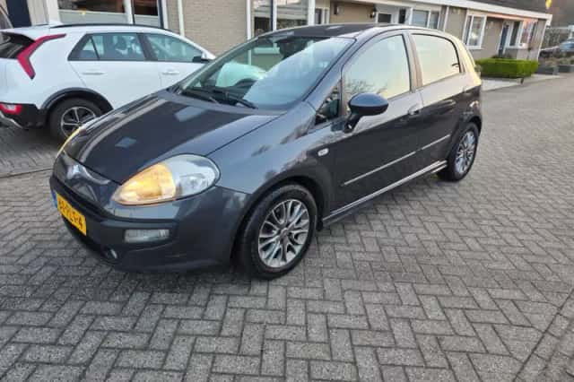 Fiat Punto Evo (2011) thumbnail 1
