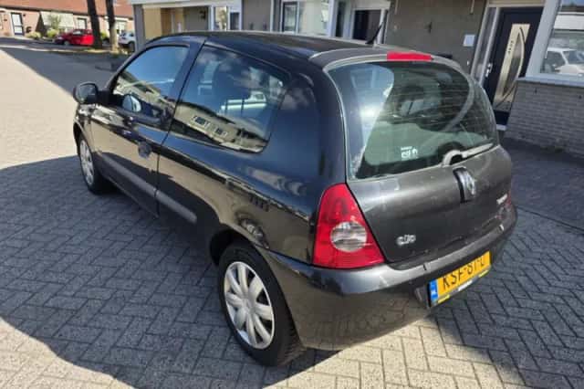 Renault Clio (2012) thumbnail 6
