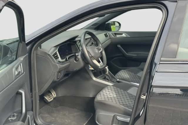 Volkswagen Taigo (2022) thumbnail 3
