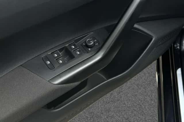 Volkswagen Taigo (2022) thumbnail 6