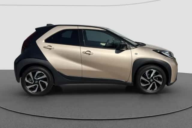 Toyota Aygo X (2024) thumbnail 2