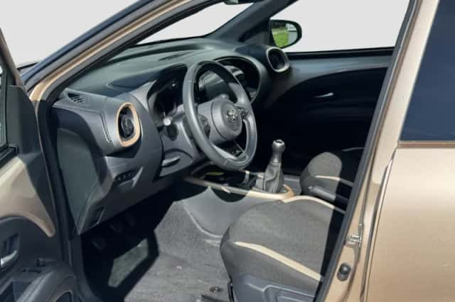 Toyota Aygo X (2024) thumbnail 3