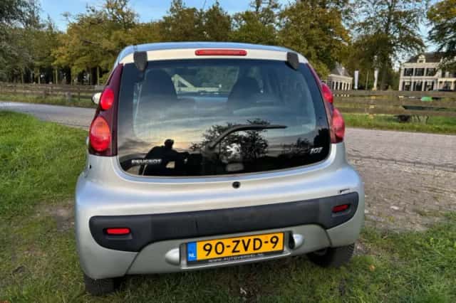 Peugeot 107 (2013) thumbnail 6