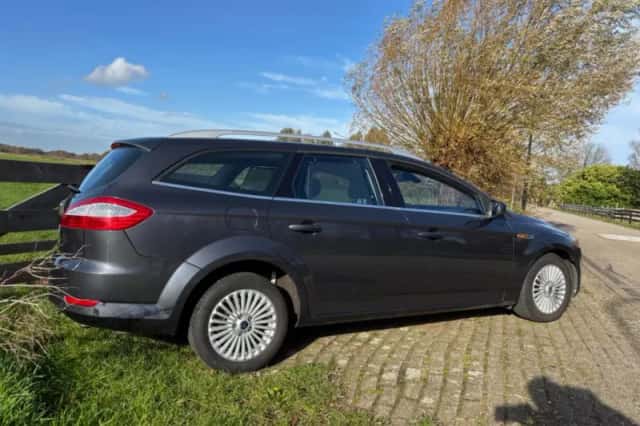 Ford Mondeo (2010) thumbnail 6