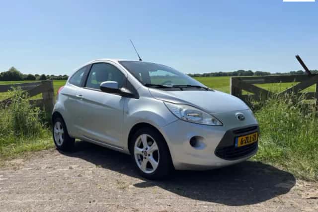 Ford Ka (2013) thumbnail 1