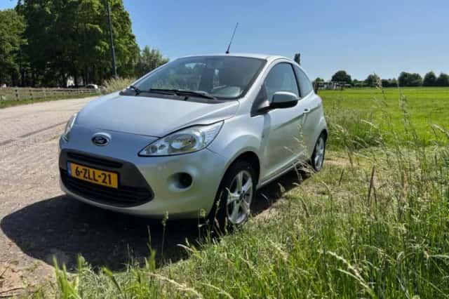 Ford Ka (2013) thumbnail 3