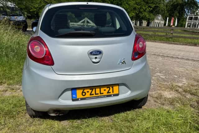 Ford Ka (2013) thumbnail 5