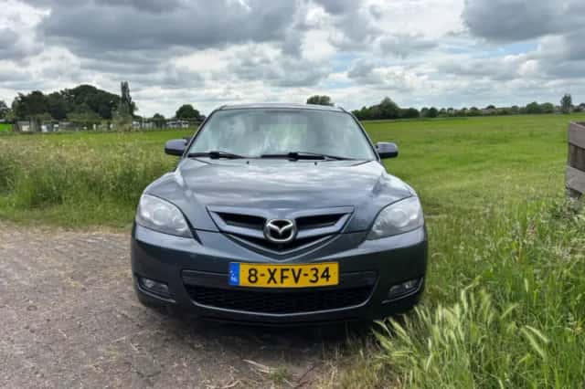 Mazda 3 (2009) thumbnail 2