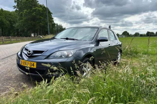 Mazda 3 (2009) thumbnail 3