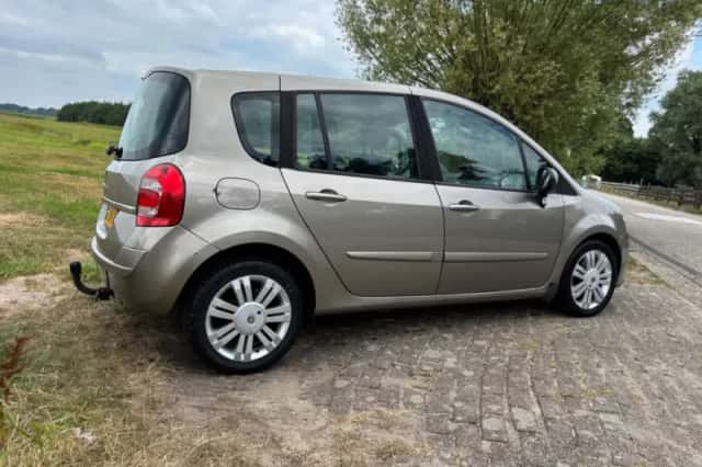 Renault Grand Modus (2009) thumbnail 6