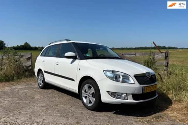 Škoda Fabia (2014) thumbnail 1
