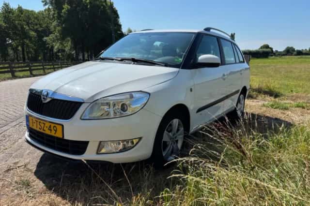 Škoda Fabia (2014) thumbnail 3