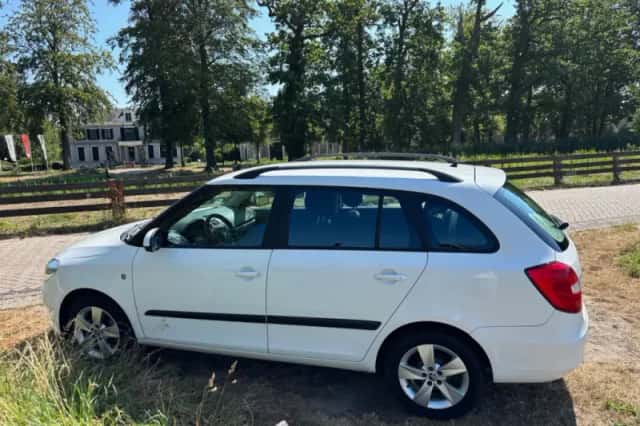 Škoda Fabia (2014) thumbnail 4