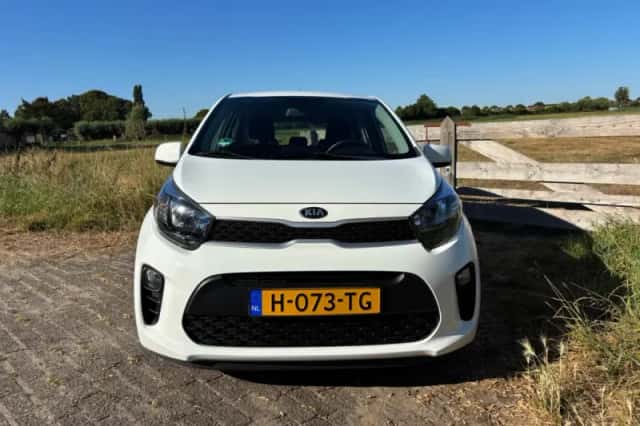 Kia Picanto (2020) thumbnail 2