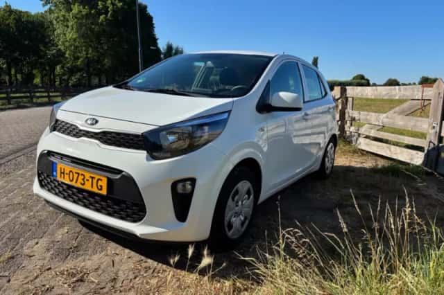 Kia Picanto (2020) thumbnail 3
