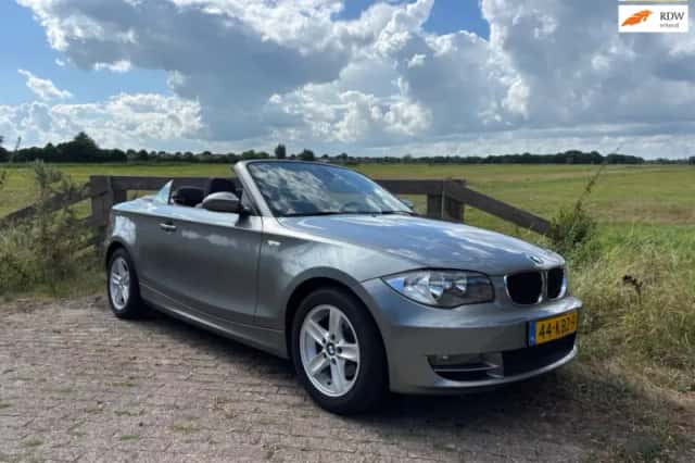 BMW 1-Serie (2009) thumbnail 1