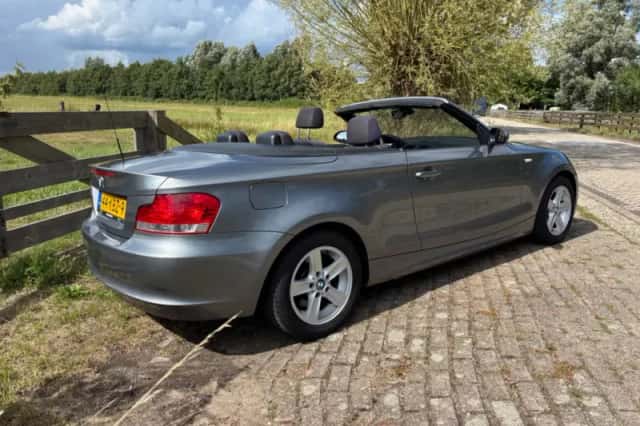 BMW 1-Serie (2009) thumbnail 6