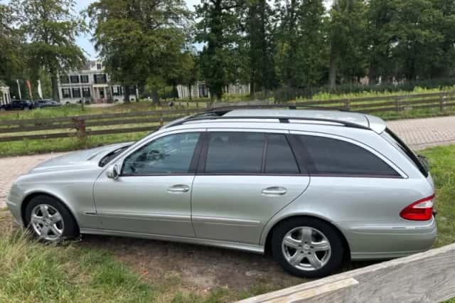 Mercedes-Benz E-Klasse (2005) thumbnail 4