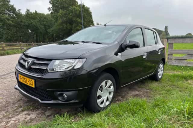 Dacia Sandero (2014) thumbnail 3