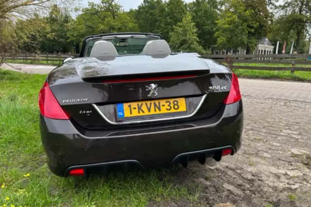 Peugeot 308 (2011) thumbnail 5