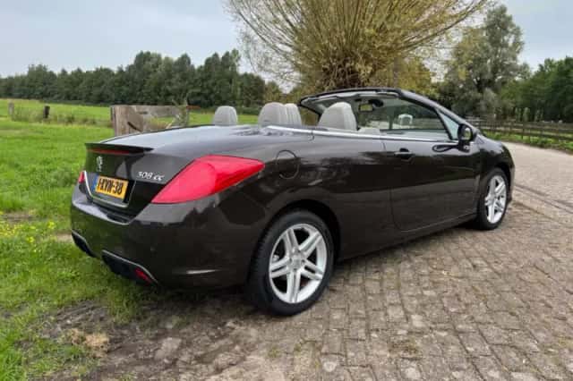 Peugeot 308 (2011) thumbnail 6