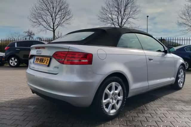 Audi A3 (2010) thumbnail 4
