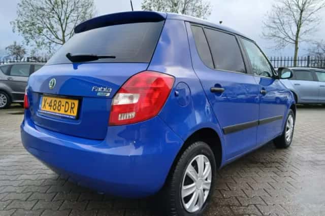 Škoda Fabia (2009) thumbnail 4