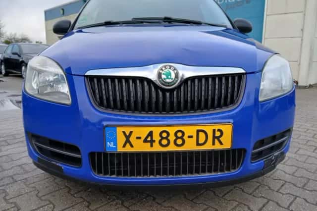 Škoda Fabia (2009) thumbnail 5