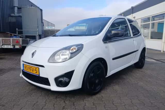 Renault Twingo (2011) thumbnail 2